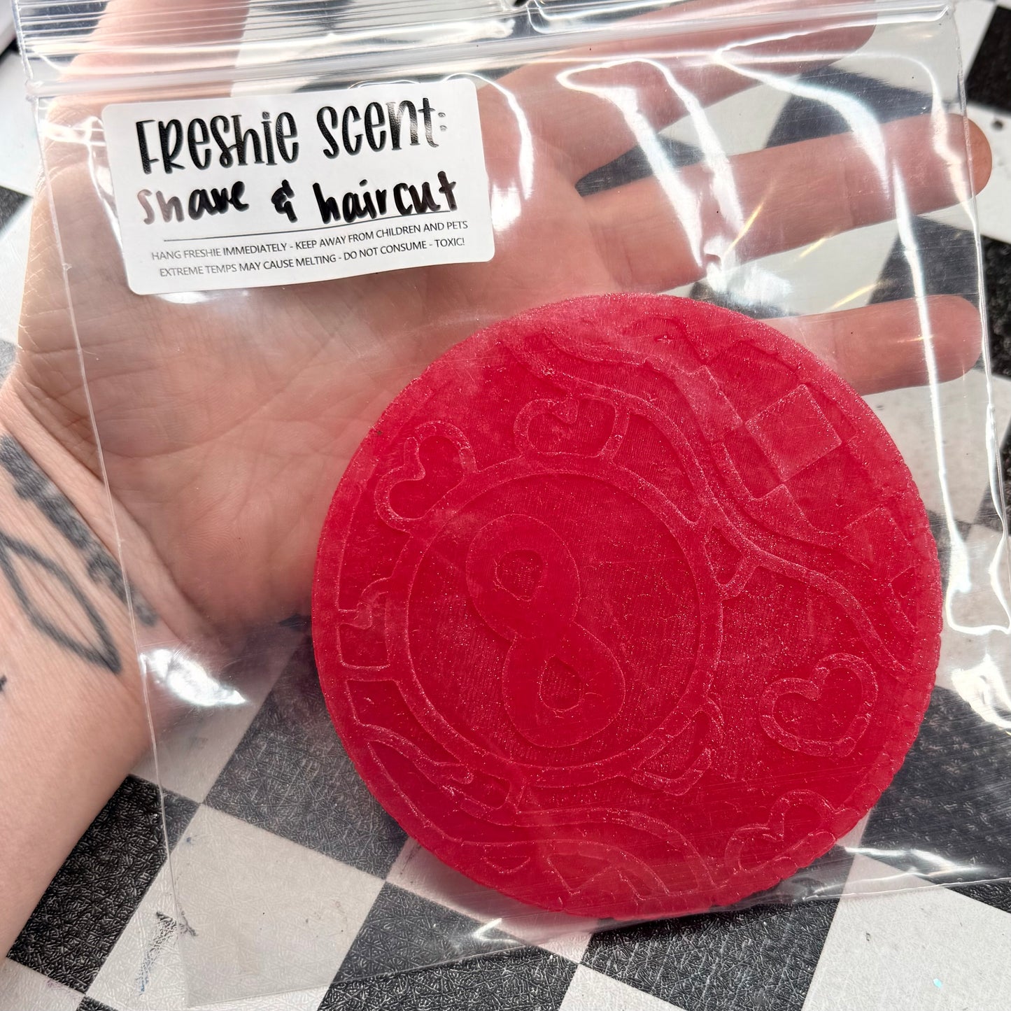 Groovy/check 8 Ball w/hearts