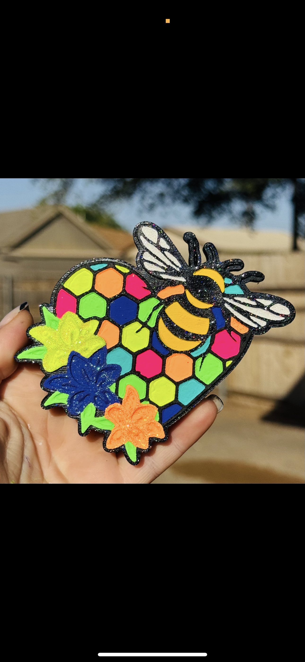 Custom Honey Comb With Bee