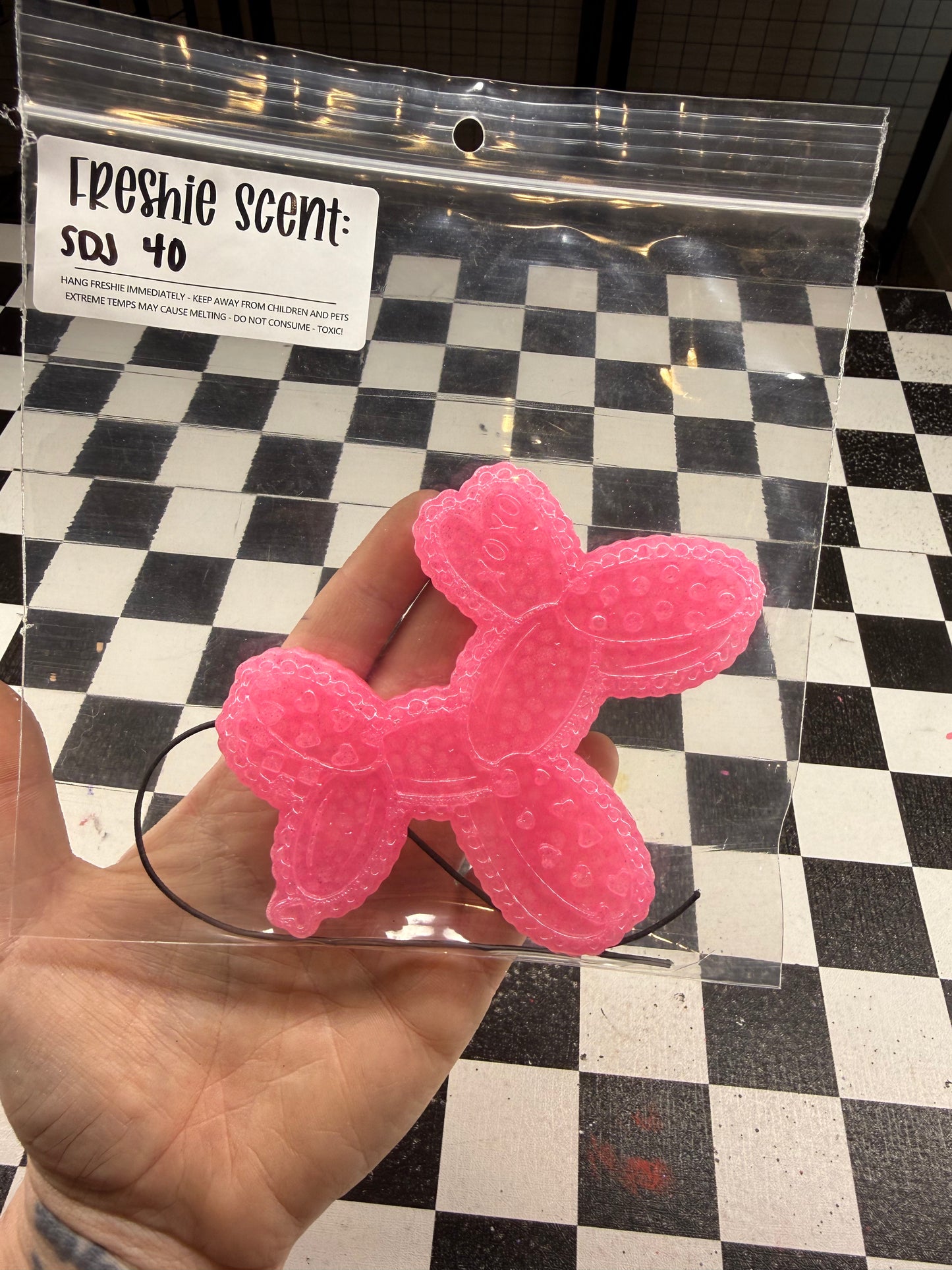 Balloon dog with hearts & polka dots • SDJ 40