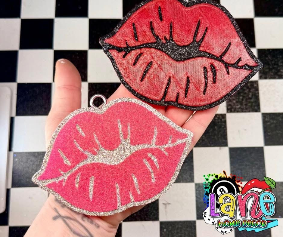 Custom Lips