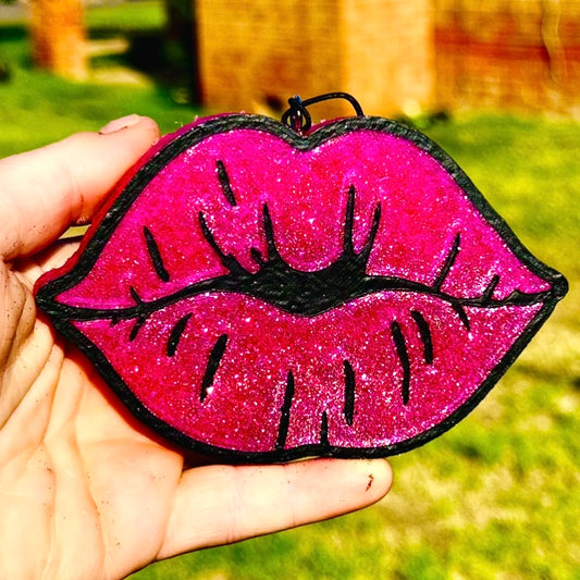 Custom Lips