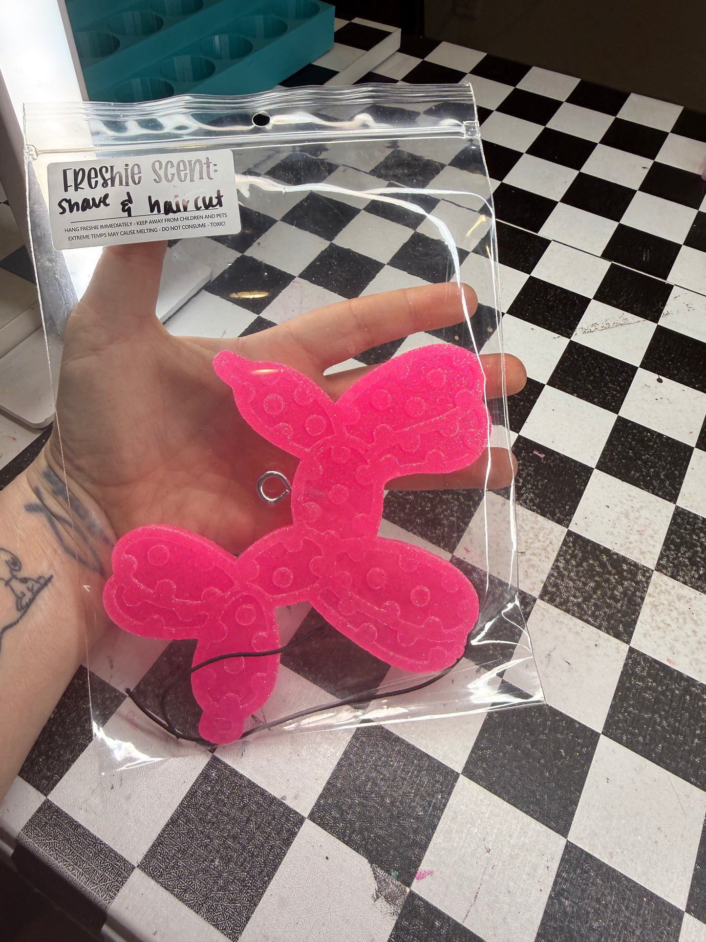 Polka dot balloon dog • shave & haircut
